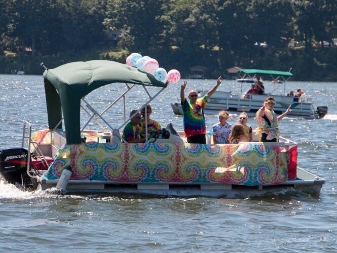 Tie Die Boat